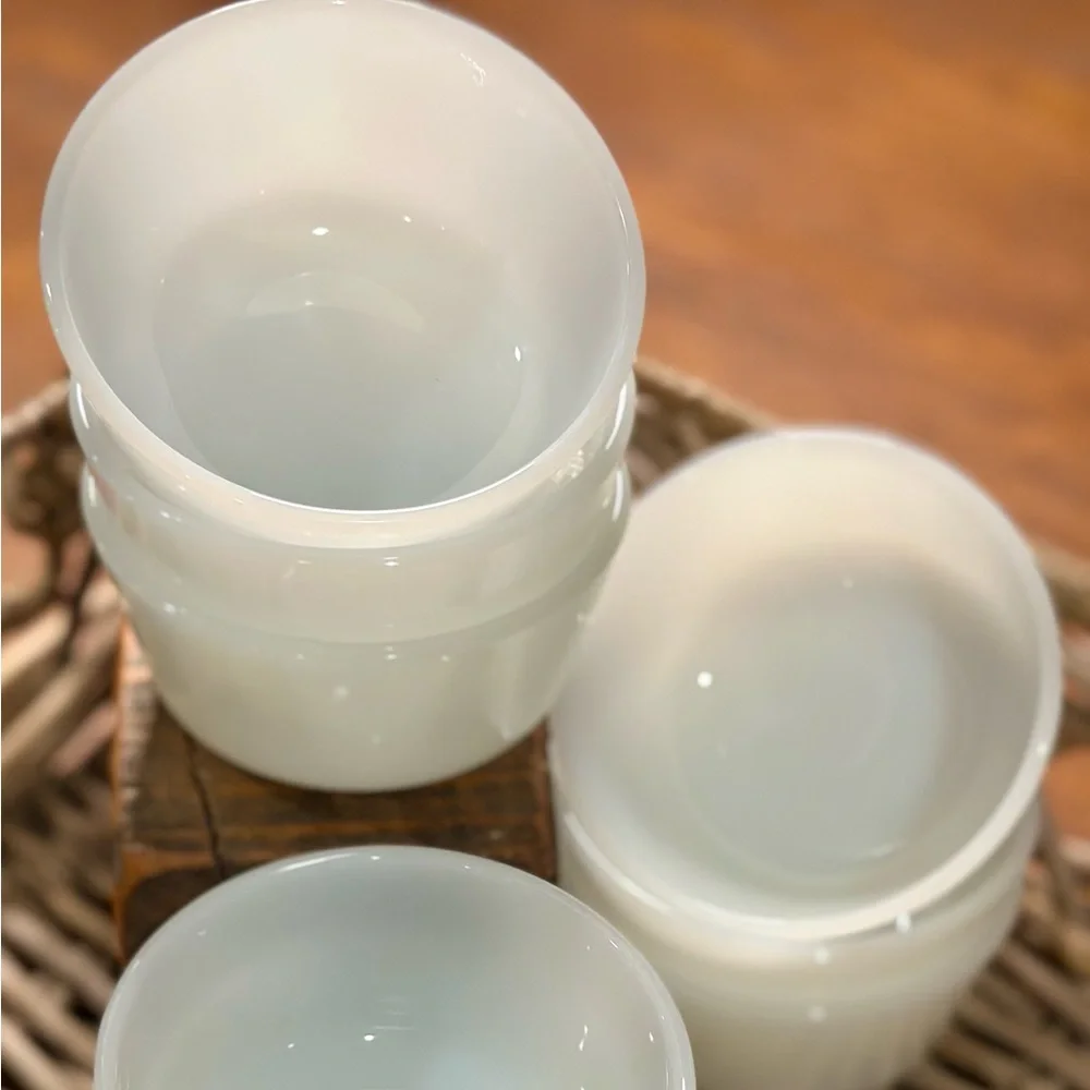 Anchor Hocking Set of Fire King Milk Glass Oven Proof Custard Cups or Ramekins - Picture 4 of 9